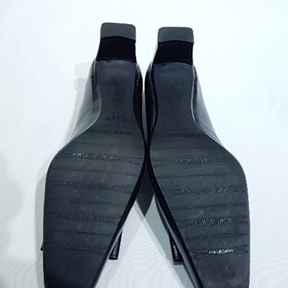 Stuart Weitzman Dark Gray Low Heel Pumps With Bow… - image 5